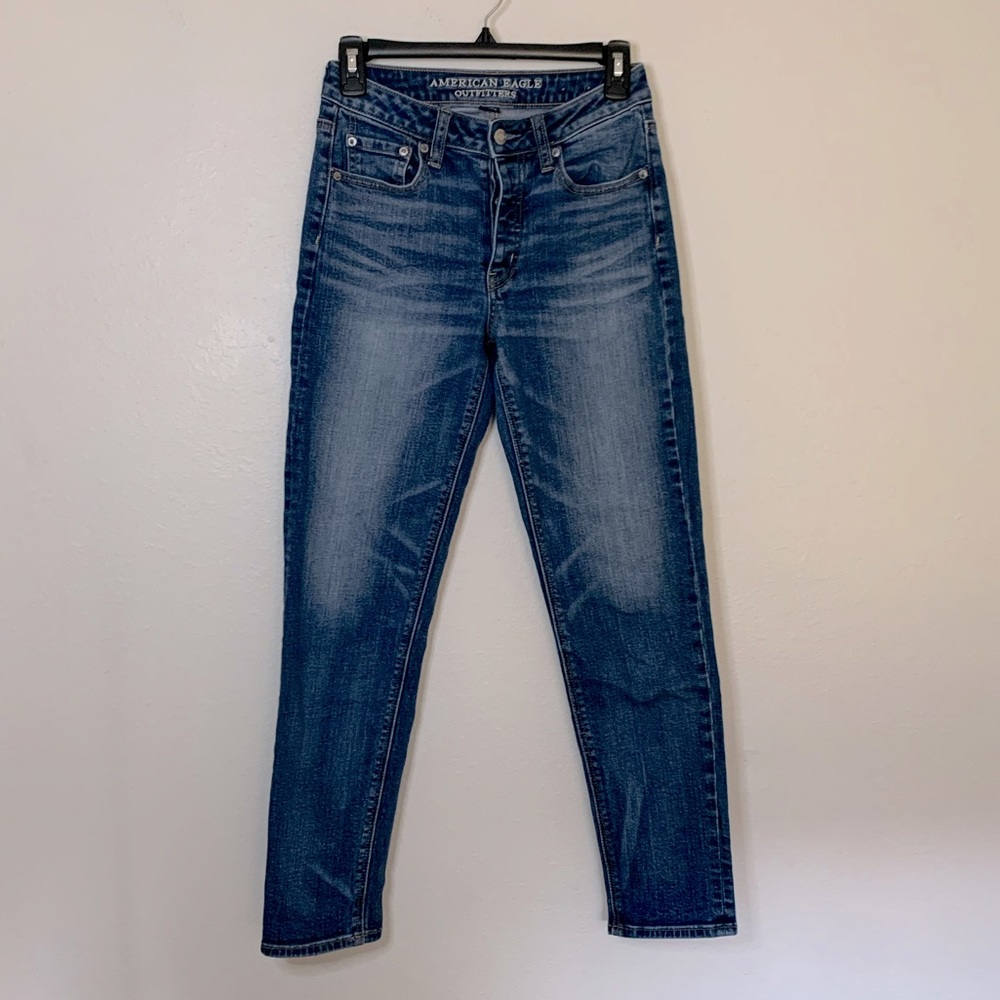 American Eagle Vintage Hi-Rise Jeans